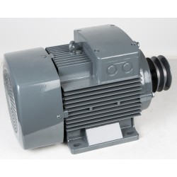068A Kompressorin moottori 4000W/380V